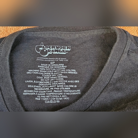 Stanley Kubrick’s Clockwork Orange T-Shirt Adult Small 1971 Dystopian Crime Film - Picture 4 of 4